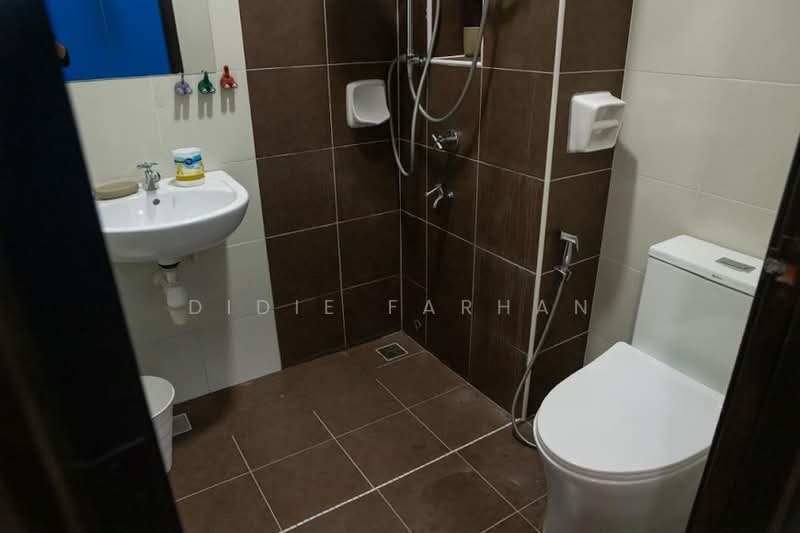 Rumah Teres 2 Tingkat untuk Dijual di Bandar Dato Onn (Tebrau) - DIDIE FARHAN - Bathroom - PropertyGuru.com.my