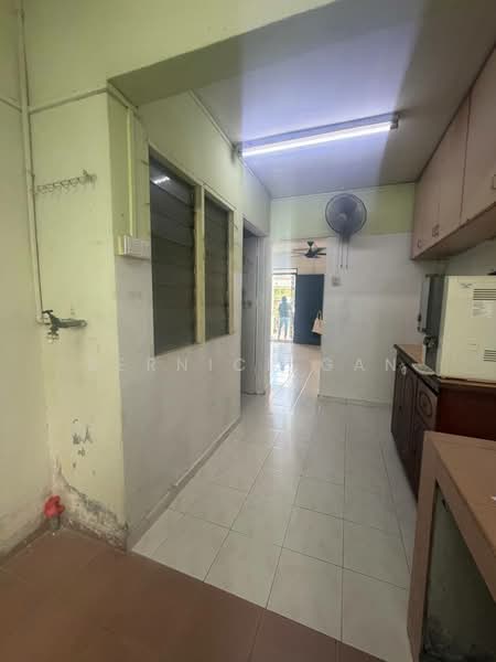Rumah Teres 2 Tingkat untuk Dijual di Taman Daya (Johor Bahru) - Bernice Gan - Kitchen - PropertyGuru.com.my