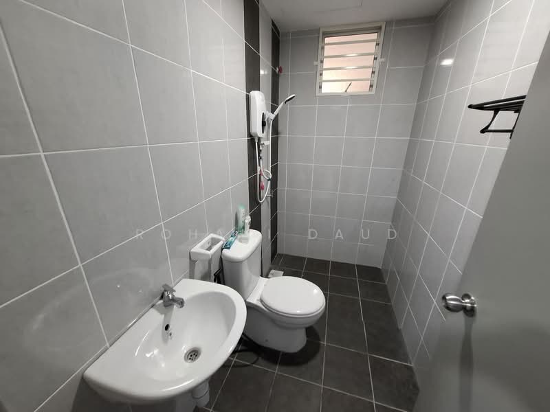 Apartment for Rent at Idaman Melur @ Cybersouth - Rohani Daud - Bathroom - PropertyGuru.com.my