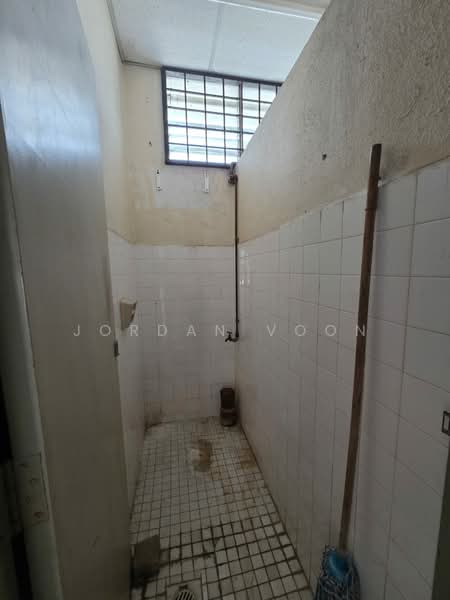 Shop for Sale in Taman Usahaniaga (Bukit Mertajam) - Jordan Voon - Bathroom - PropertyGuru.com.my