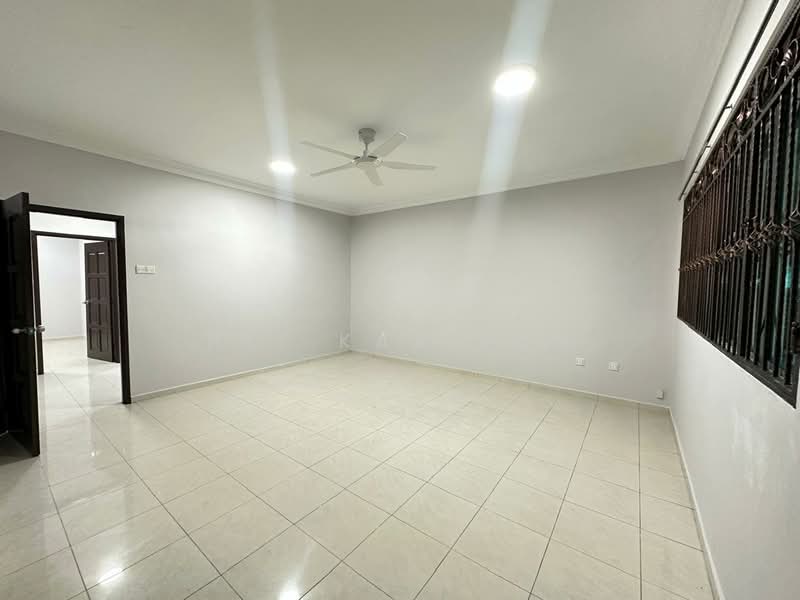 Rumah Teres untuk Disewa di Taman Seri Taming (Cheras) - Hei Kar Jun - Interior - PropertyGuru.com.my