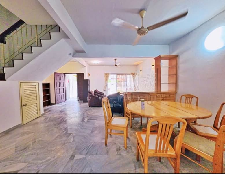 2-storey Terraced House for Sale in Bandar Utama 4 (Bandar Utama) - Amy Tan - Living Room - PropertyGuru.com.my