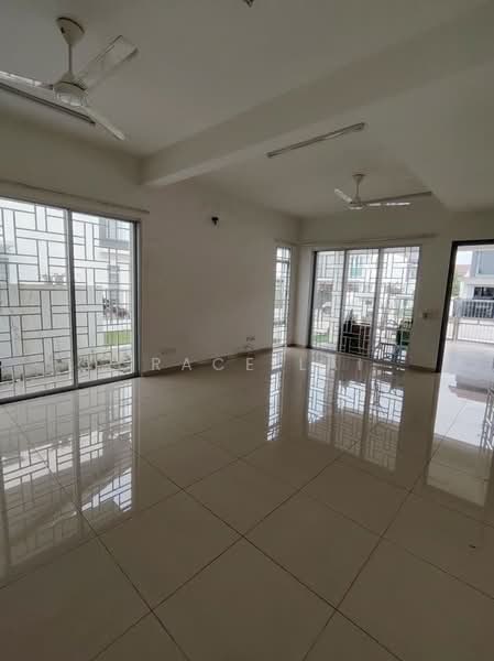2-storey Terraced House for Rent in Bandar Rimbayu (Telok Panglima Garang) - Grace Lai - Living Room - PropertyGuru.com.my