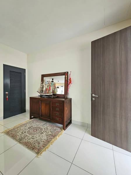 Rumah Teres 2 Tingkat untuk Disewa di Taman Mount Austin (Tebrau) - Li Wei - Entrance - PropertyGuru.com.my