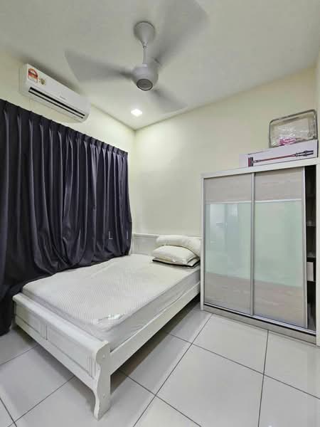 Rumah Teres 2 Tingkat untuk Disewa di Taman Mount Austin (Tebrau) - Li Wei - Bedroom - PropertyGuru.com.my