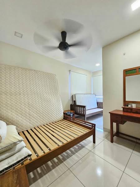 Rumah Teres 2 Tingkat untuk Disewa di Taman Mount Austin (Tebrau) - Li Wei - Bedroom - PropertyGuru.com.my