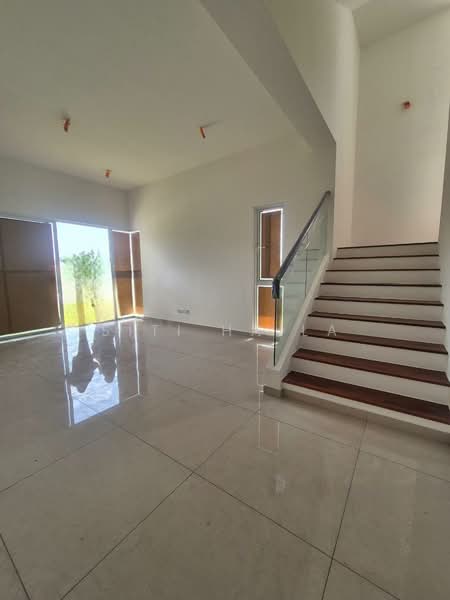 Bungalow for Sale in Hulu Langat (Selangor) - Siti Haila - Living Room - PropertyGuru.com.my