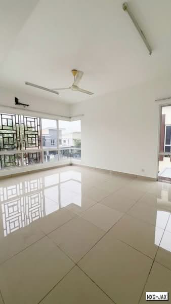 Semi-Detached House for Sale in Setia Alam (Selangor) - Sonia Soh - Living Room - PropertyGuru.com.my