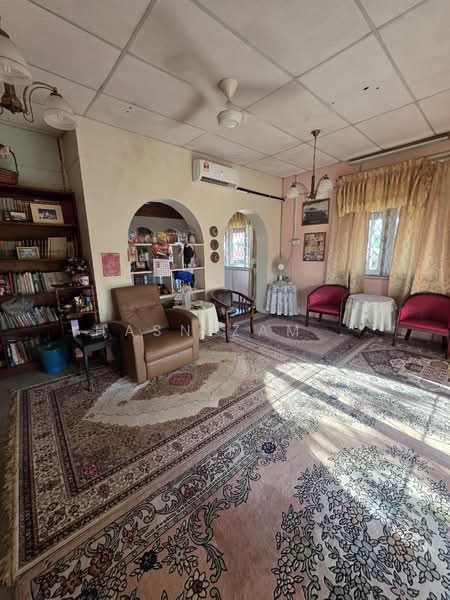 Bungalow for Sale in Taman Uda (Alor Setar) - Hasnizam . - Living Room - PropertyGuru.com.my