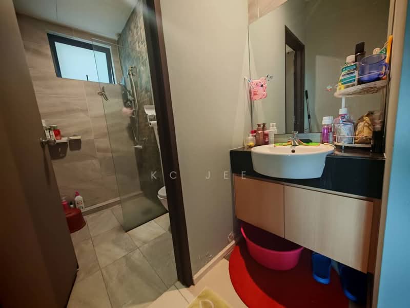 Service Residence for Sale at Rivervale - KC Jee - Bathroom - PropertyGuru.com.my