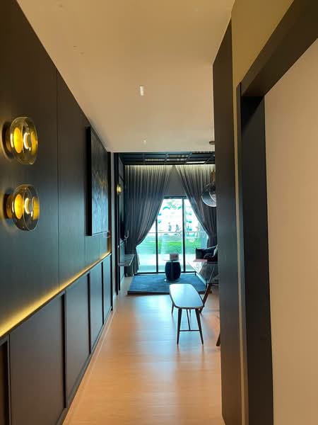 Service Residence for Sale at Cove Residence - CJ Yew - Corridor - PropertyGuru.com.my