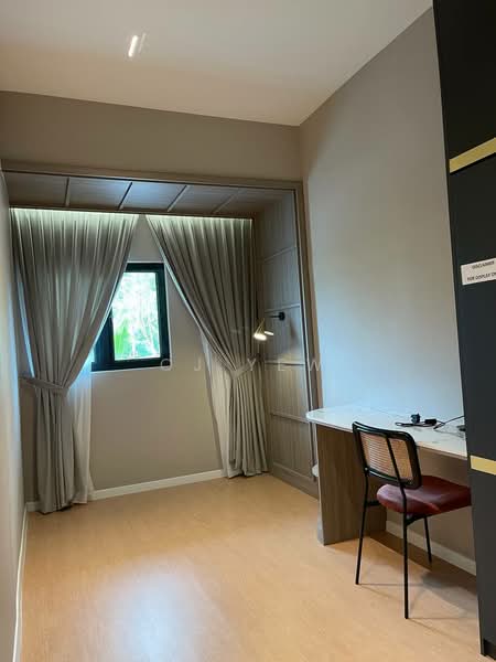 Service Residence for Sale at Cove Residence - CJ Yew - Study - PropertyGuru.com.my