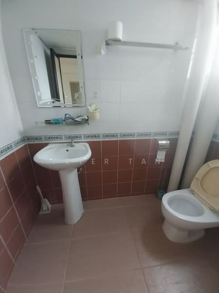 Apartment for Sale at Putri Ria - Peter Tan - Bathroom - PropertyGuru.com.my