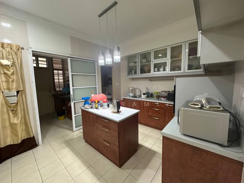 Rumah Teres 2 Tingkat untuk Dijual di Bukit Jelutong (Shah Alam) - Aida Ramli - Kitchen - PropertyGuru.com.my