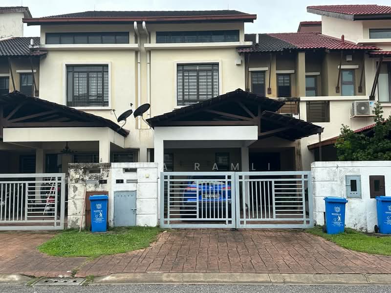 Rumah Teres 2 Tingkat untuk Dijual di Bukit Jelutong (Shah Alam) - Aida Ramli - Exterior - PropertyGuru.com.my