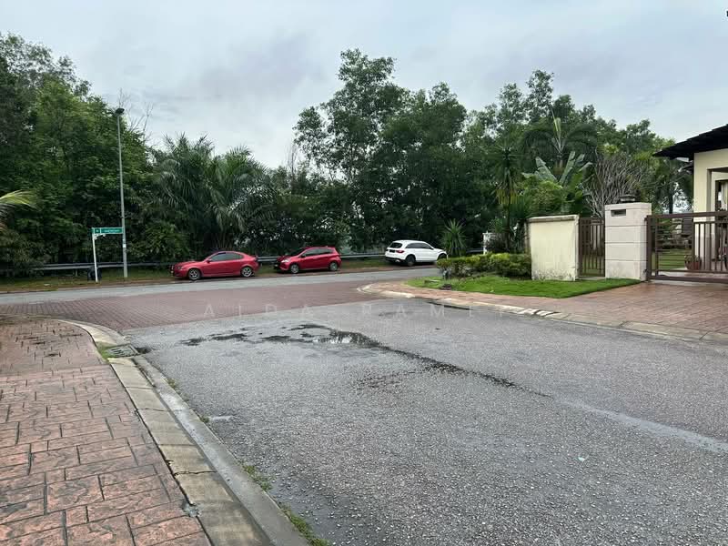 Rumah Teres 2 Tingkat untuk Dijual di Bukit Jelutong (Shah Alam) - Aida Ramli - Exterior - PropertyGuru.com.my