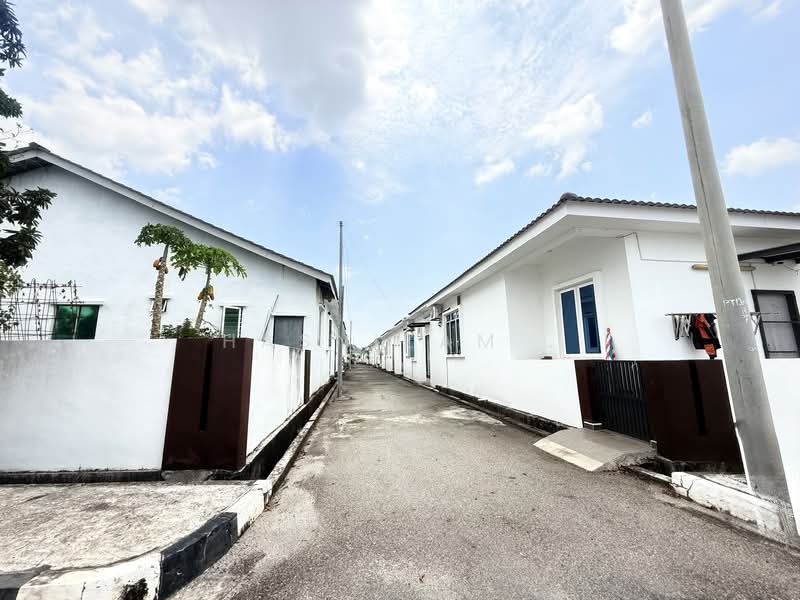 Rumah Teres 1 Tingkat untuk Dijual di Tasek Gelugor (Penang) - Hasnizam . - Exterior - PropertyGuru.com.my