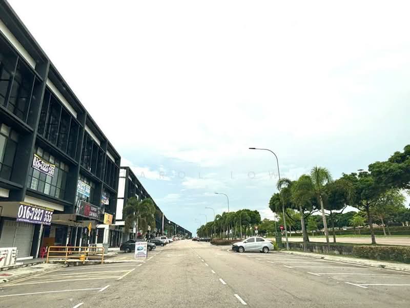 Shop for Rent in Bandar Cemerlang (Ulu Tiram) - Carol Low - Exterior - PropertyGuru.com.my