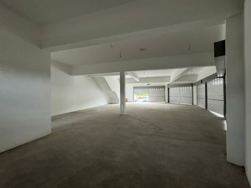 Shop for Rent in Bandar Cemerlang (Ulu Tiram) - Carol Low - Interior - PropertyGuru.com.my