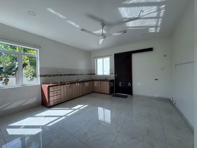 Bungalow for Rent in Gelugor (Penang) - Fionne Seah - Kitchen - PropertyGuru.com.my