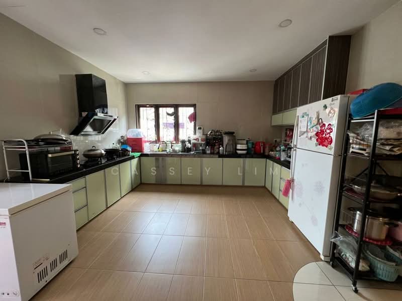 Semi-Detached House for Sale in Kampung Rantau Panjang (Kapar) - Cassey Lim - Kitchen - PropertyGuru.com.my