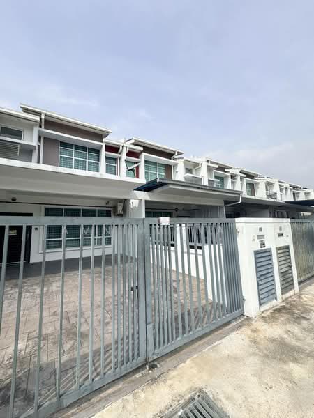 2-storey Terraced House for Sale in Puncak Alam (Selangor) - Amni Manan - Exterior - PropertyGuru.com.my