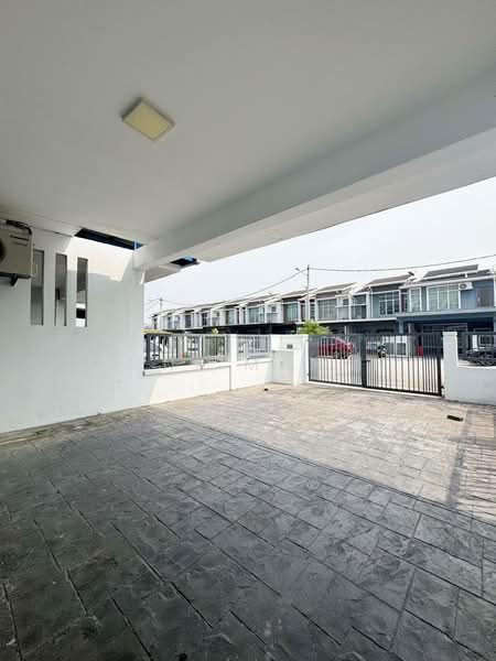 2-storey Terraced House for Sale in Puncak Alam (Selangor) - Amni Manan - Exterior - PropertyGuru.com.my
