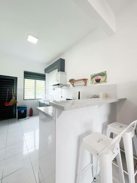 2-storey Terraced House for Sale in Puncak Alam (Selangor) - Amni Manan - Kitchen - PropertyGuru.com.my