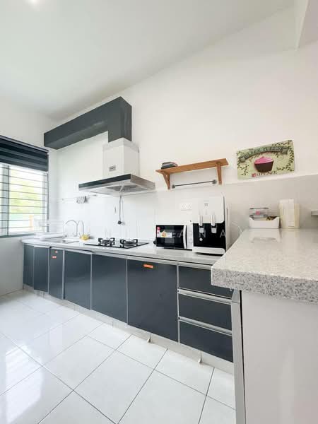 2-storey Terraced House for Sale in Puncak Alam (Selangor) - Amni Manan - Kitchen - PropertyGuru.com.my