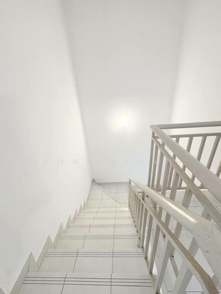 2-storey Terraced House for Sale in Puncak Alam (Selangor) - Amni Manan - Corridor - PropertyGuru.com.my