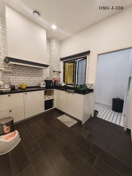 3-storey Terraced House for Sale in Setia Utama (Setia Alam) - Cassey Lim - Kitchen - PropertyGuru.com.my