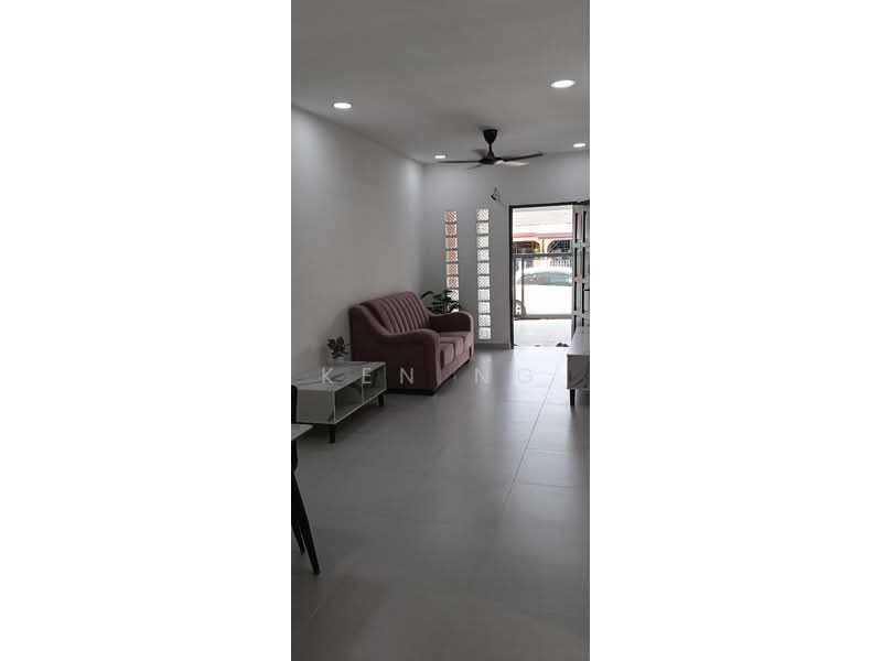 Rumah Teres 1 Tingkat untuk Dijual di Cheras (Selangor) - Ken Ng - Living Room - PropertyGuru.com.my
