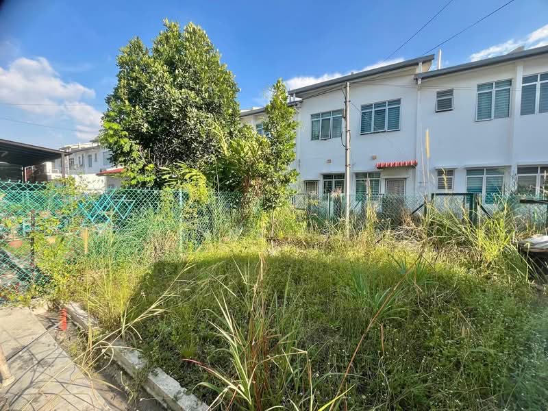 2-storey Terraced House for Rent in Shah Alam (Selangor) - Rohana Ishak - Exterior - PropertyGuru.com.my
