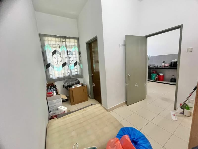 2-storey Terraced House for Rent in Shah Alam (Selangor) - Rohana Ishak - Kitchen - PropertyGuru.com.my