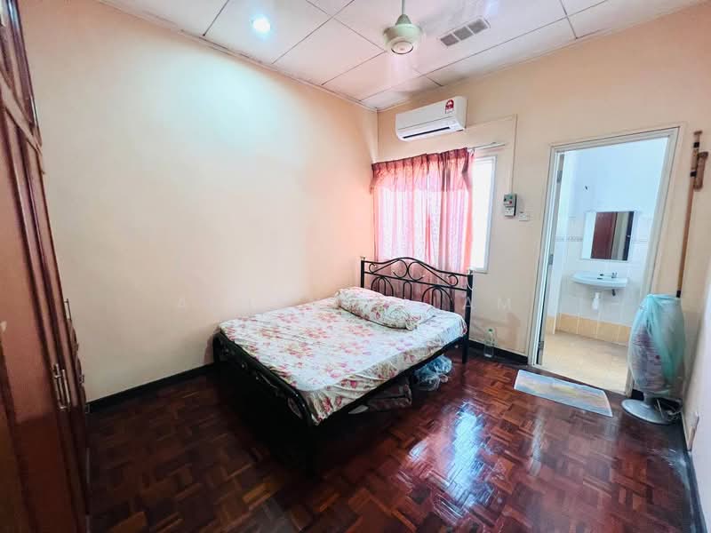 2-storey Terraced House for Sale in Usj 11 (Subang Jaya) - Aiman Allam - PropertyGuru.com.my