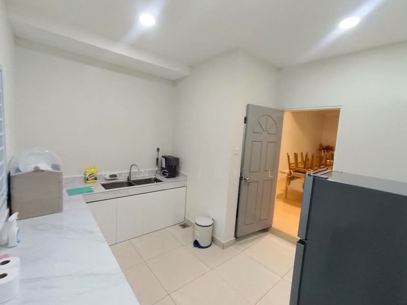 2-storey Terraced House for Sale in Johor Bahru (Johor) - Guang Jun Loh - Kitchen - PropertyGuru.com.my