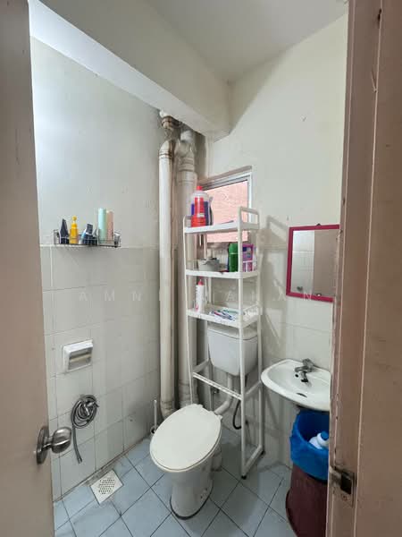 Apartment for Sale at Laguna Biru - Amni Manan - Bathroom - PropertyGuru.com.my