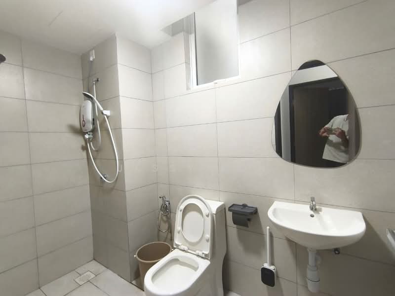Servis Apartment untuk Disewa di Vista Tiara (MBW Bay) - Jessy Koh - Bathroom - PropertyGuru.com.my