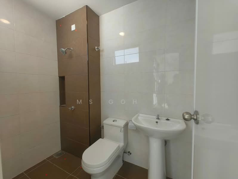 2-storey Terraced House for Sale in Semenyih (Selangor) - Ms Goh . - Bathroom - PropertyGuru.com.my