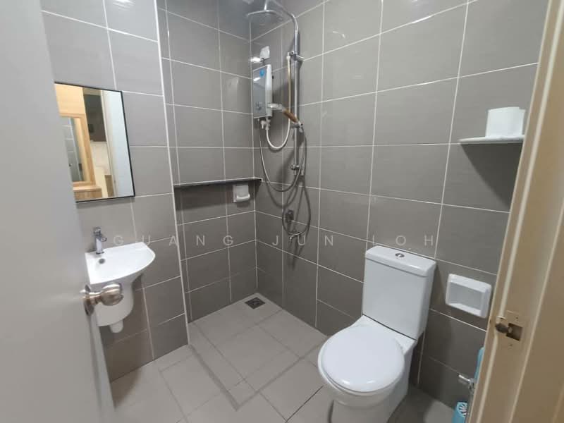 Cluster House for Sale in Taman Ekoflora (Johor Bahru) - Guang Jun Loh - Bathroom - PropertyGuru.com.my