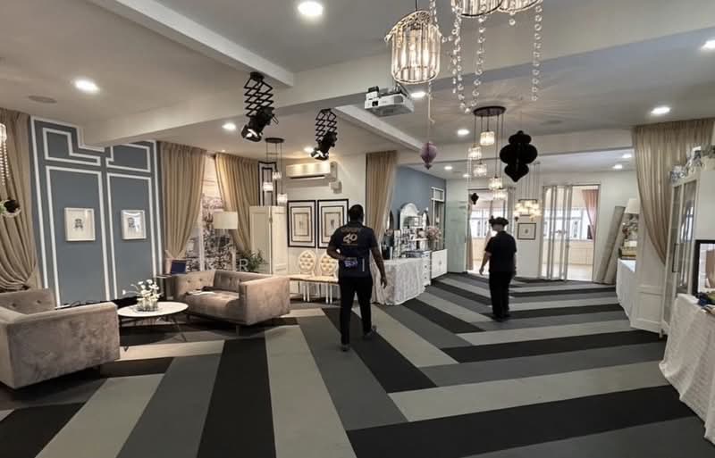 Shop / Office for Rent in Taman Tun Dr Ismail (Kuala Lumpur) - Kristing . - Living Room - PropertyGuru.com.my
