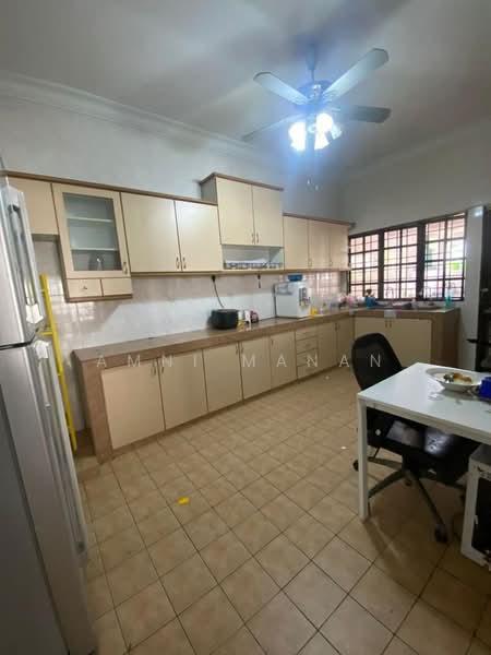 Semi-Detached House for Sale in Bukit Rahman Putra (Sungai Buloh) - Amni Manan - Kitchen - PropertyGuru.com.my