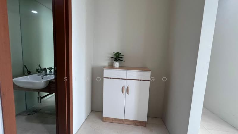 Service Residence for Sale at Quadro Residences - Simone Ngo - Bathroom - PropertyGuru.com.my