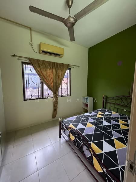 Cluster House for Rent in Sunway Alam Suria (Shah Alam) - Amni Manan - Bedroom - PropertyGuru.com.my