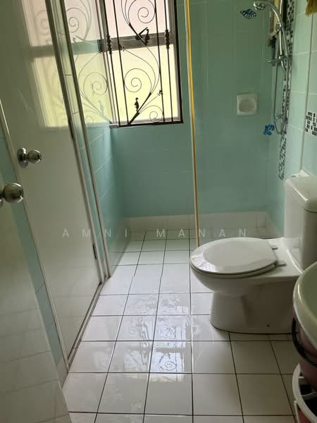 Cluster House for Rent in Sunway Alam Suria (Shah Alam) - Amni Manan - Bathroom - PropertyGuru.com.my