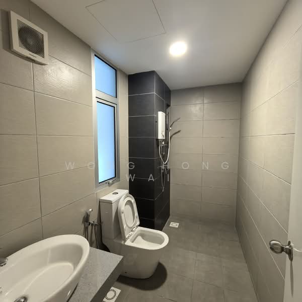 Servis Apartment untuk Disewa di MIRAI Residences - Wong Hong Wai - Bathroom - PropertyGuru.com.my