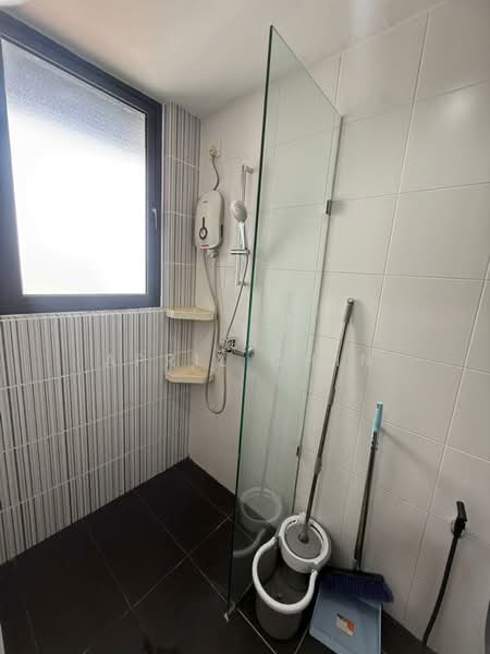 Service Residence for Rent at V@SUMMERPLACE - April Chin - Bathroom - PropertyGuru.com.my