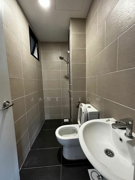 Servis Apartment untuk Disewa di Tuan Residency - Jane Yeow - Bathroom - PropertyGuru.com.my