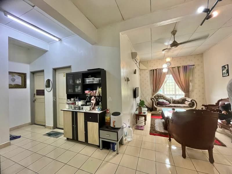 Apartment for Sale at Pangsapuri Delima - Rohana Ishak - Living Room - PropertyGuru.com.my