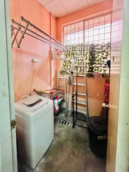 Apartment for Sale at Pangsapuri Delima - Rohana Ishak - PropertyGuru.com.my